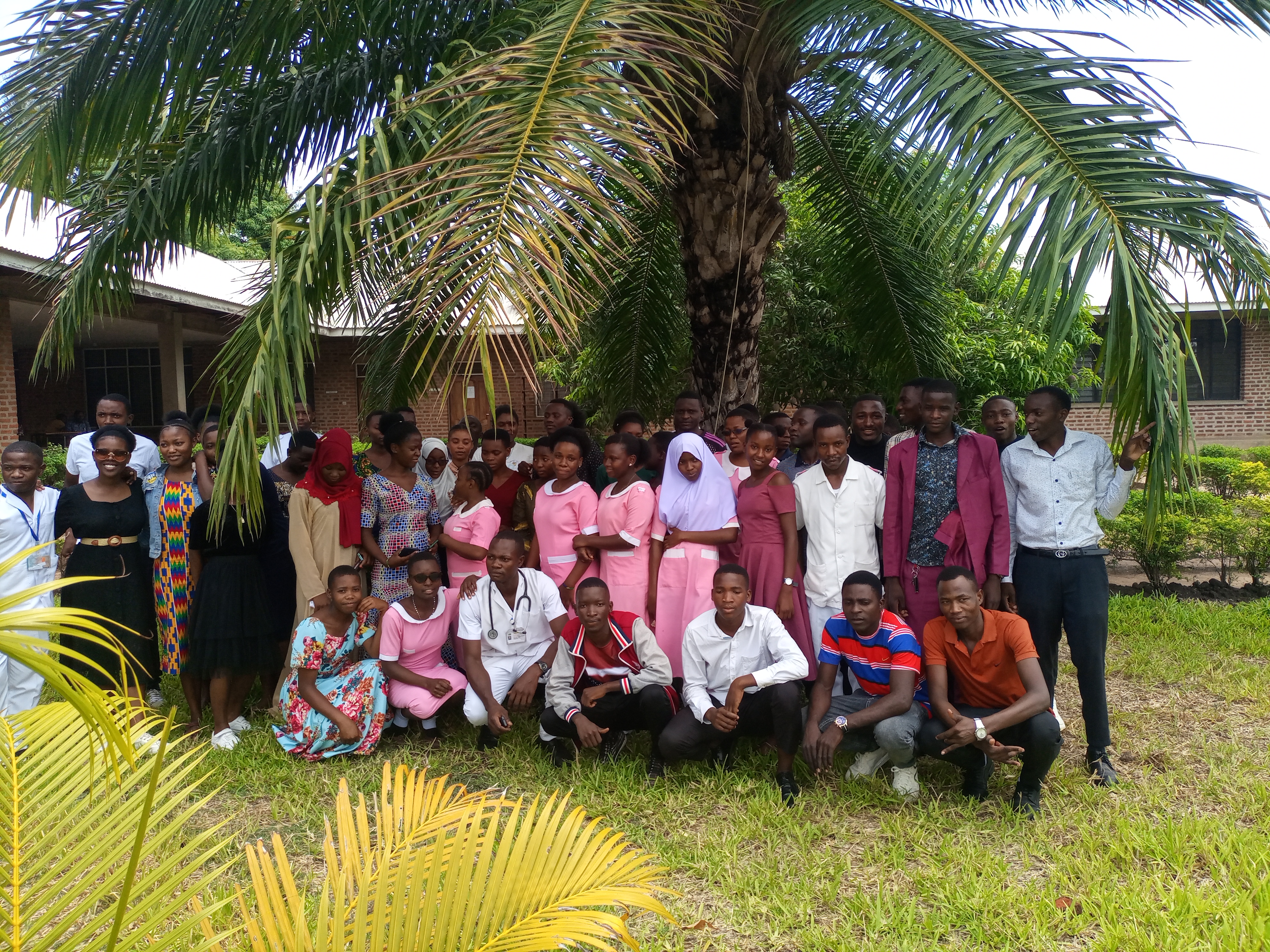 Luchas campus grounds